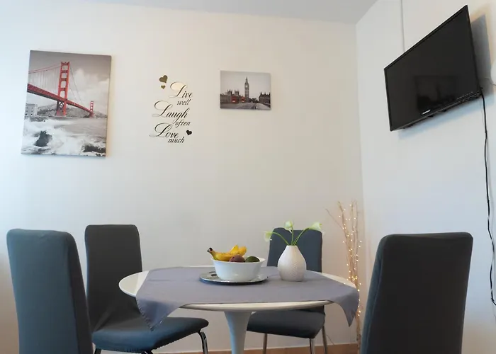 Apartment In Podstrana Near The Sea, River & Mountain Between Omis & Split