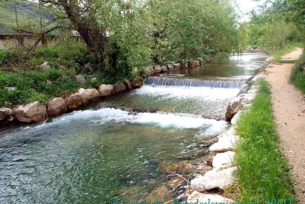 Apartment In Near The Sea, River & Mountain Between Omis & Split