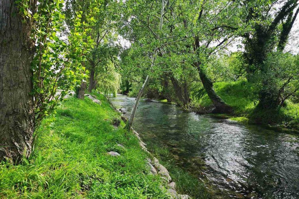 In Near The Sea, River & Mountain Between Omis & Split Apartment Podstrana