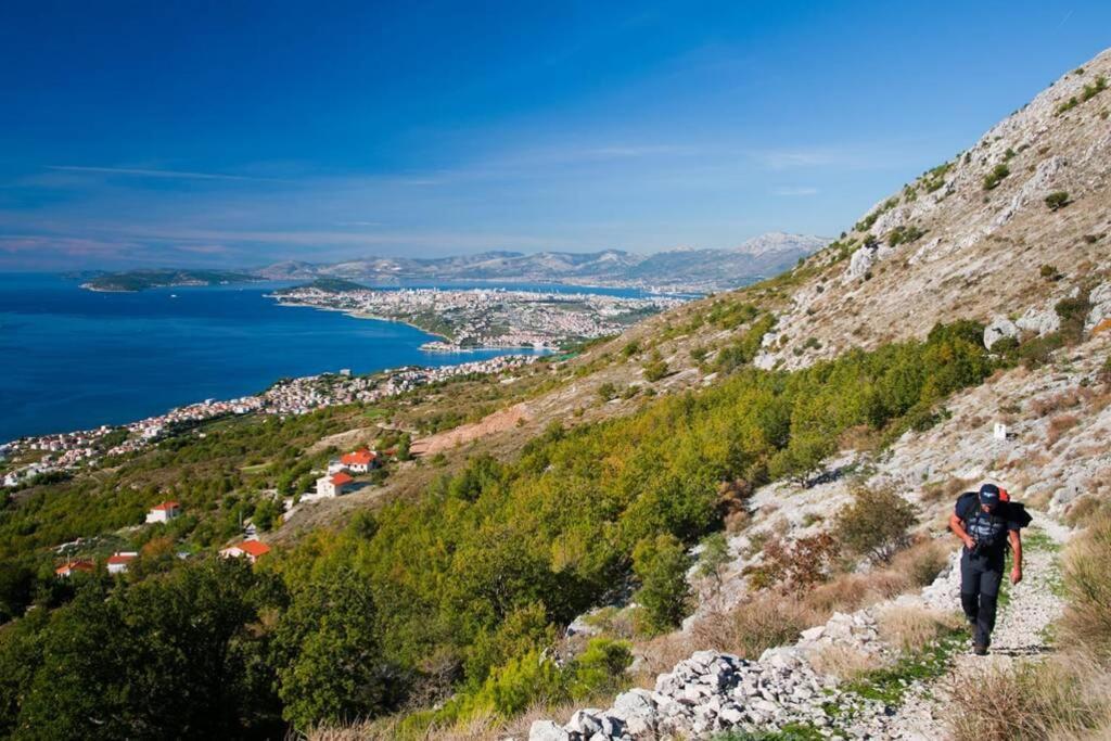 Apartment In Near The Sea, River & Mountain Between Omis & Split